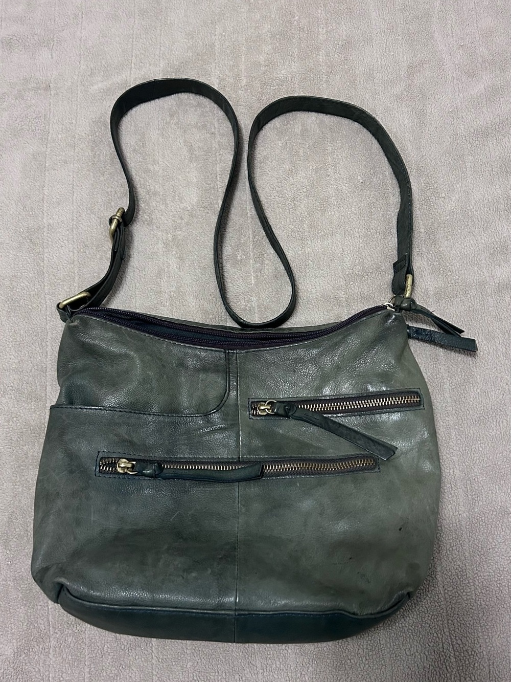 American Leather Co. Women's Crossbody Bag in Olive Green